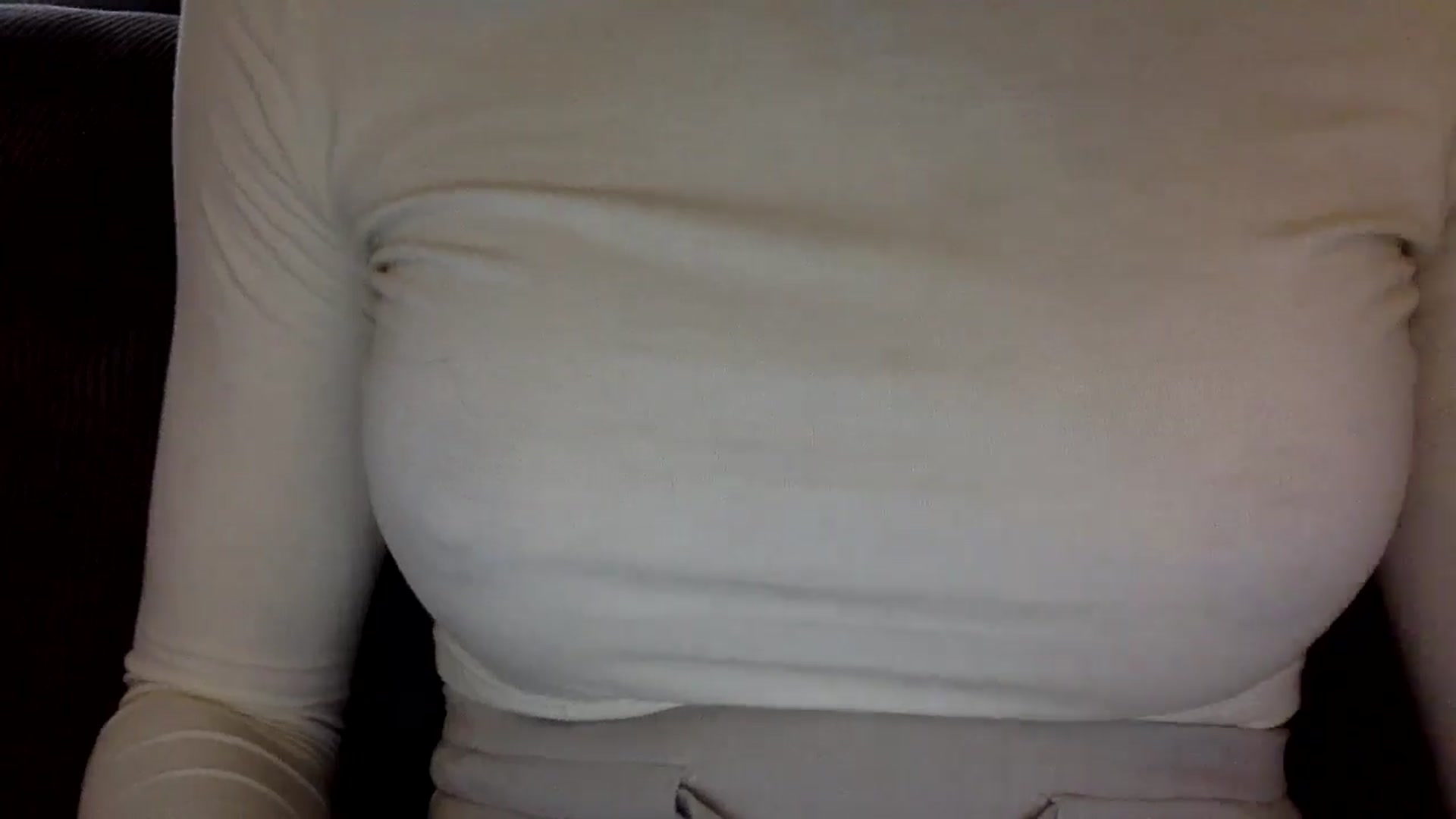 Gallery image thumbnail from EgoisticKitty's myfreecams stream on, 10/15/2024, 09:14 image 15 of 20