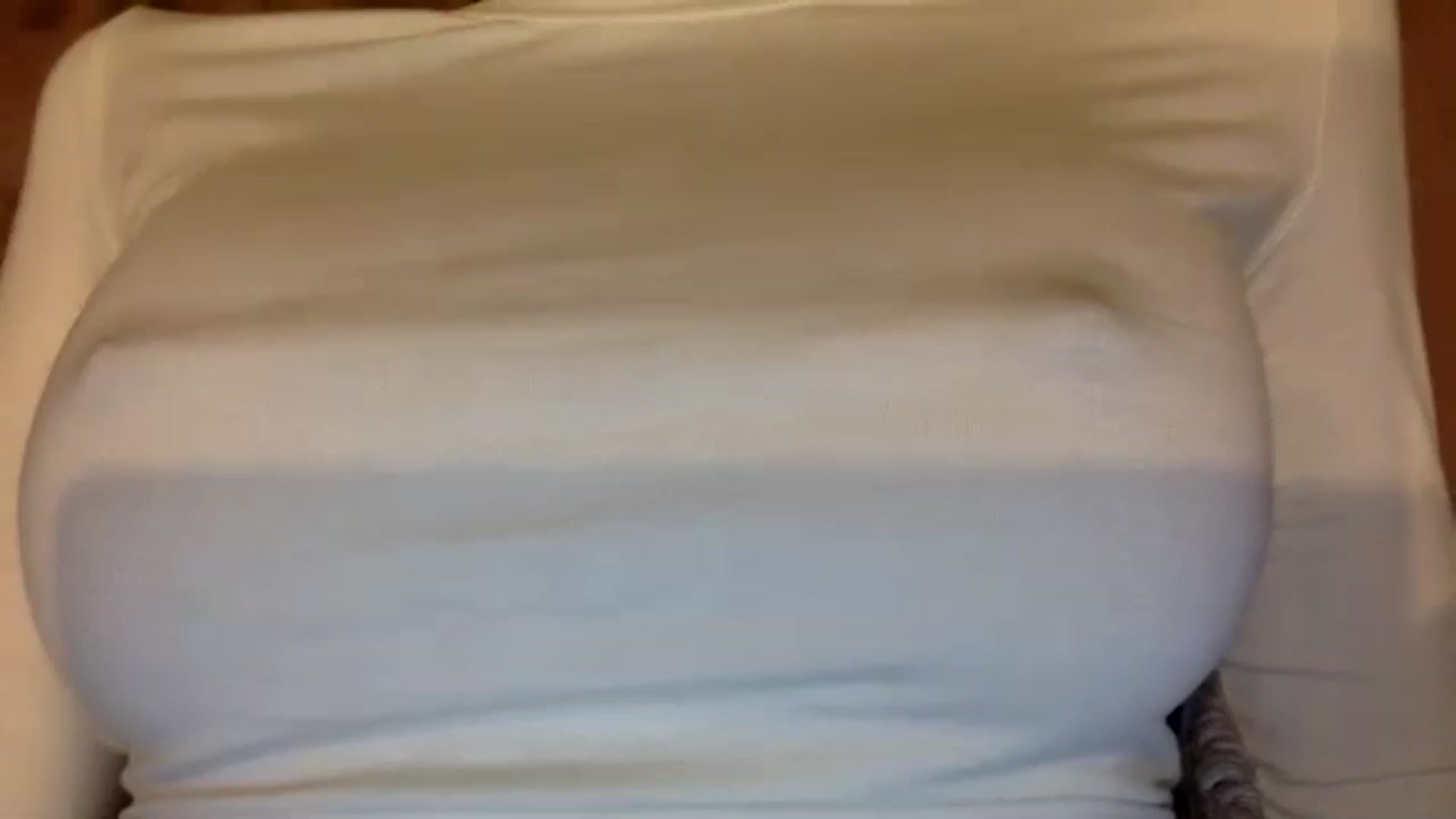 Gallery image thumbnail from EgoisticKitty's myfreecams stream on, 10/16/2024, 13:07 image 3 of 20