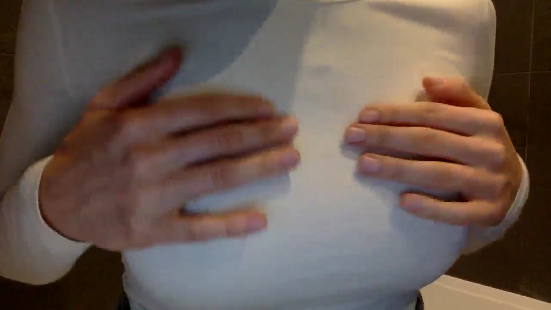 Gallery image thumbnail from EgoisticKitty's myfreecams stream on, 10/16/2024, 13:52 image 12 of 20