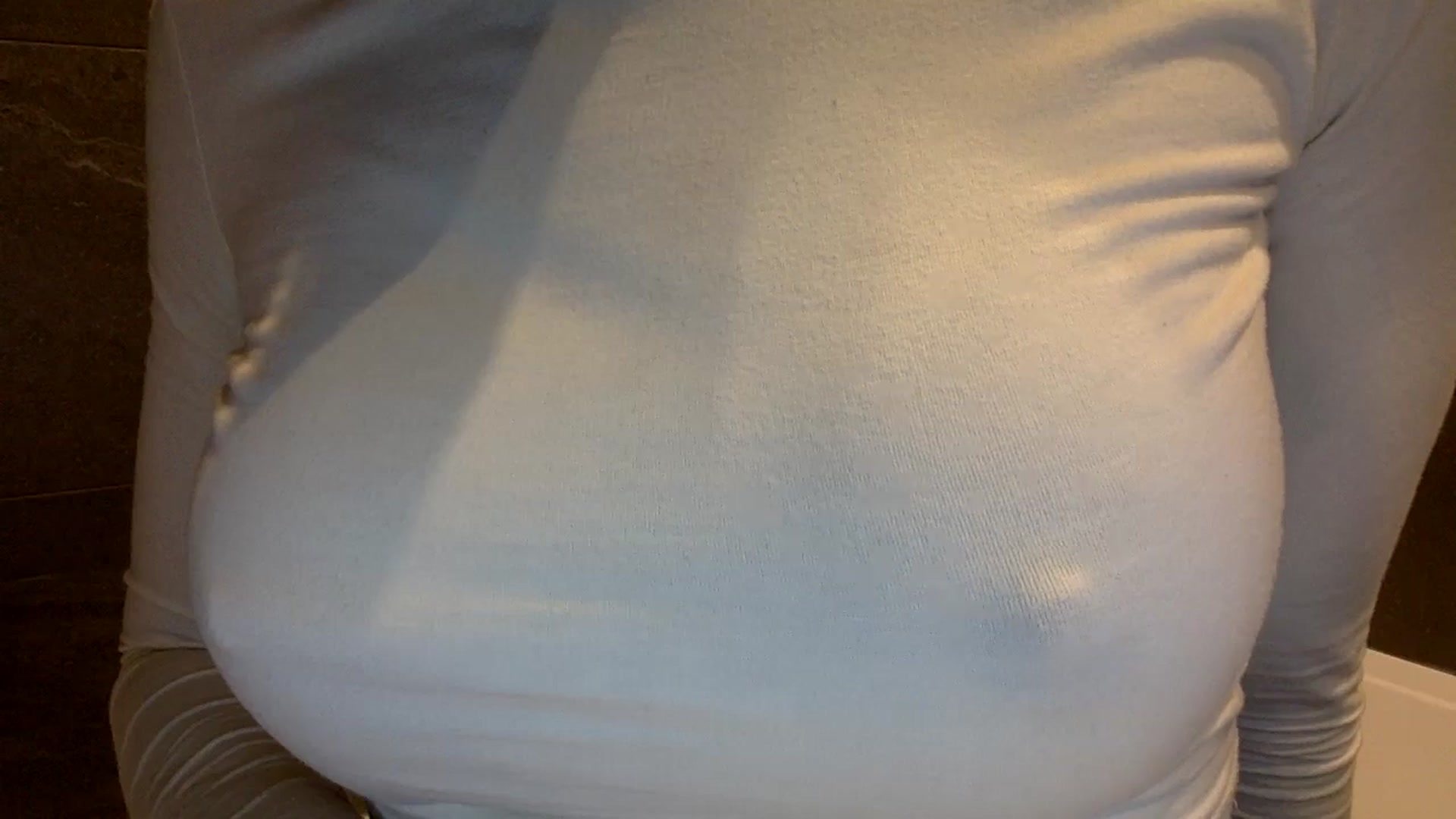 Gallery image thumbnail from EgoisticKitty's myfreecams stream on, 10/16/2024, 15:28 image 18 of 20