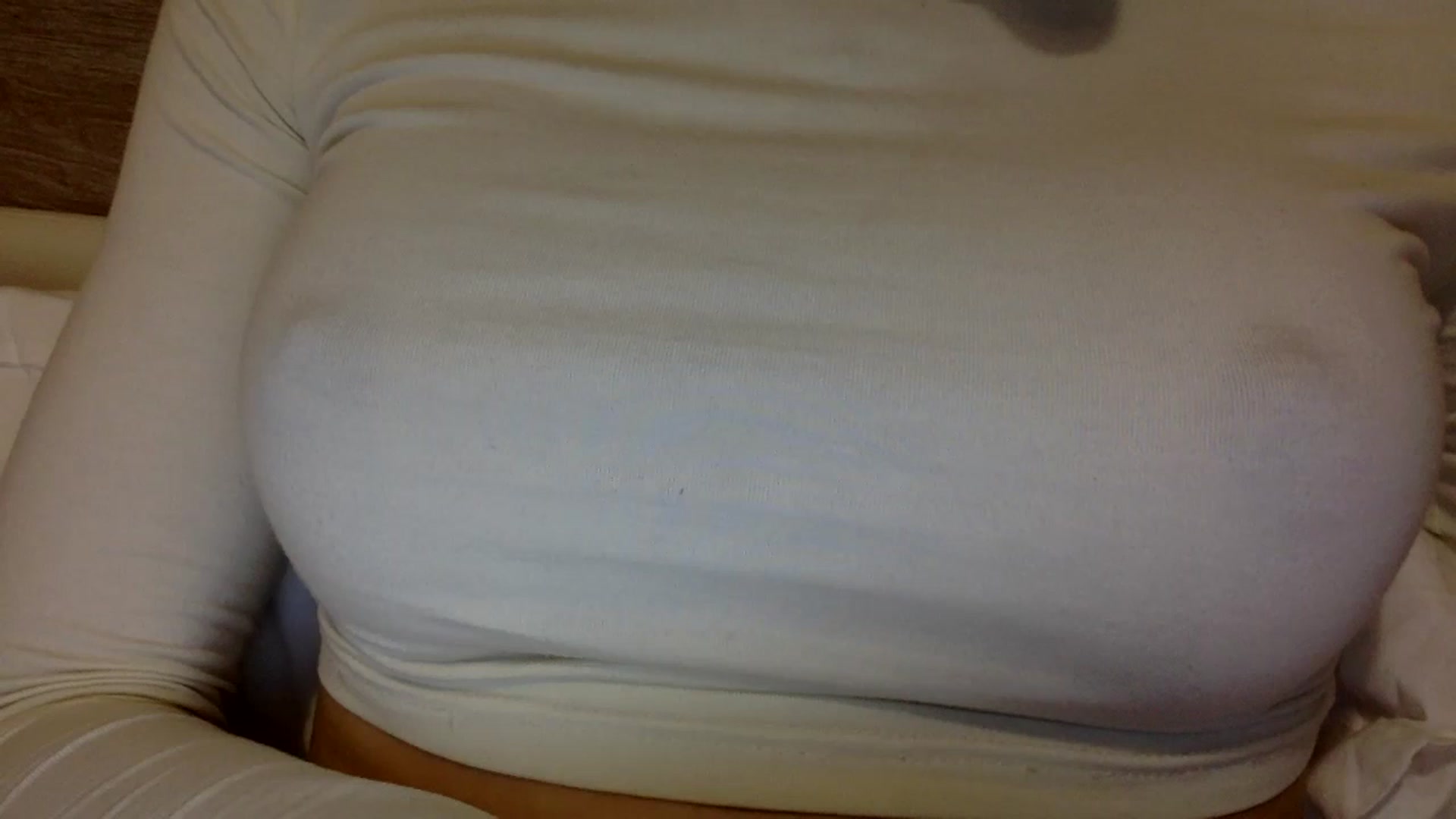 Gallery image thumbnail from EgoisticKitty's myfreecams stream on, 10/17/2024, 15:12 image 3 of 20
