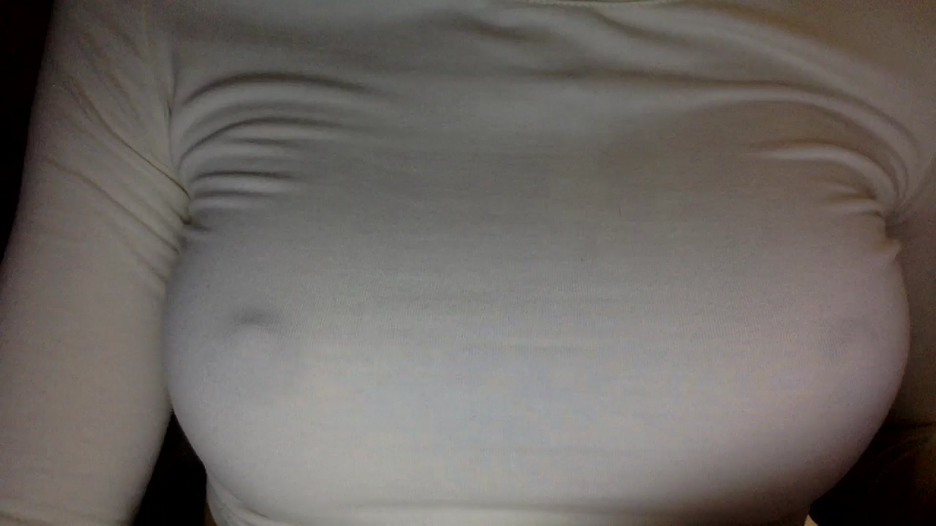 Gallery image thumbnail from EgoisticKitty's myfreecams stream on, 10/18/2024, 09:13 image 18 of 20