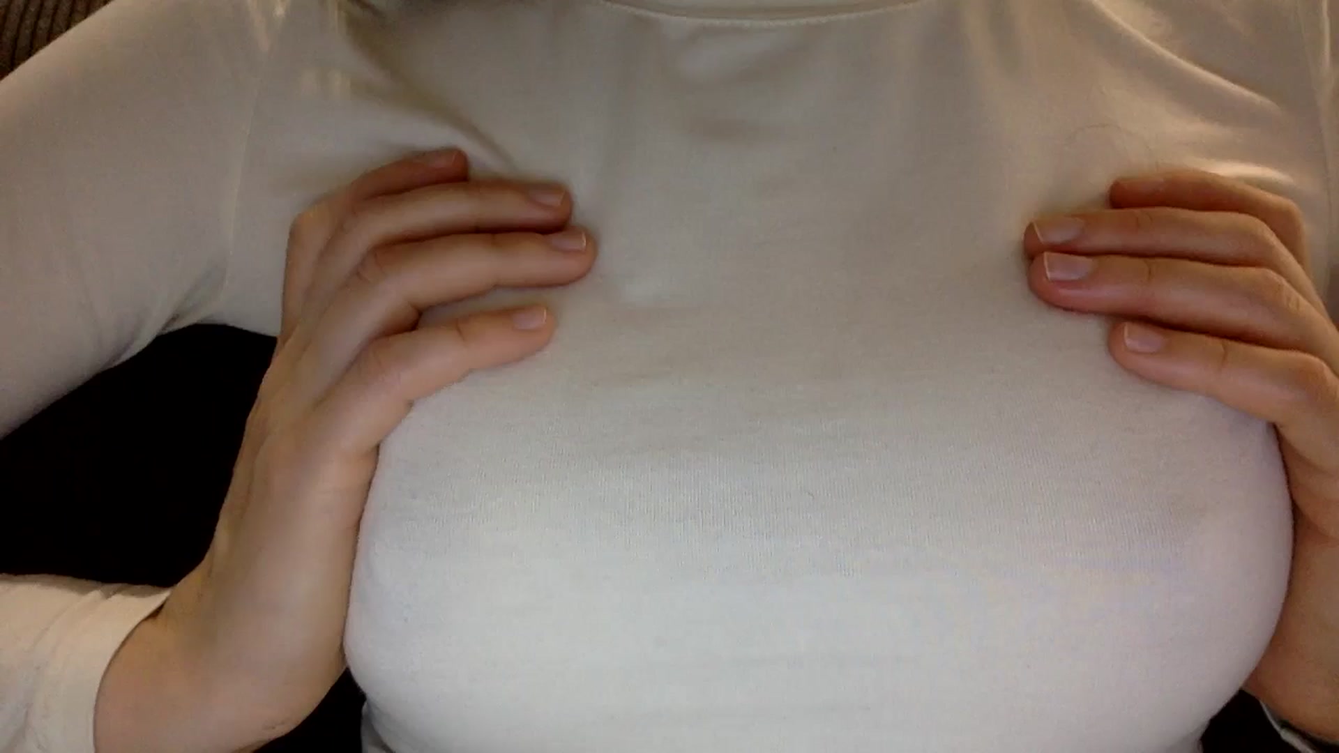 Gallery image thumbnail from EgoisticKitty's myfreecams stream on, 10/19/2024, 12:33 image 18 of 20