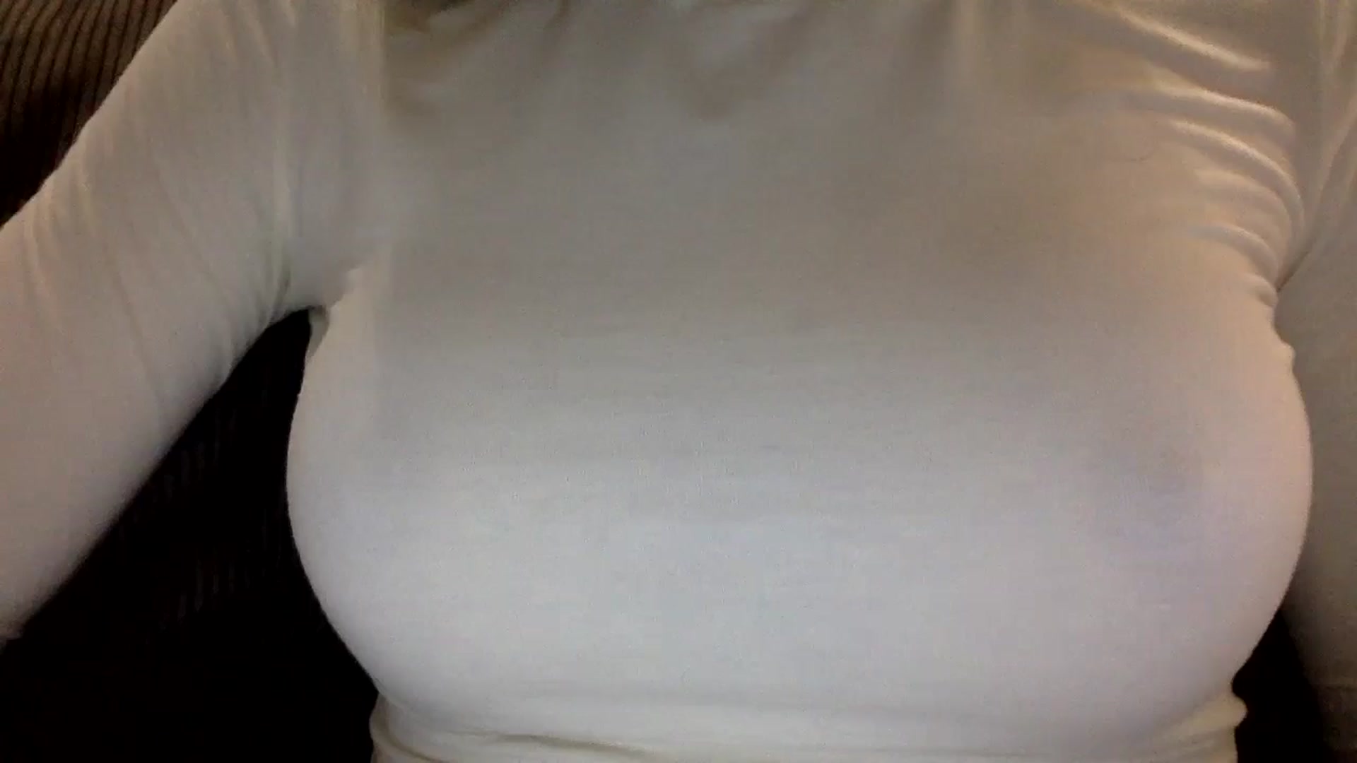 Gallery image thumbnail from EgoisticKitty's myfreecams stream on, 10/19/2024, 12:33 image 20 of 20