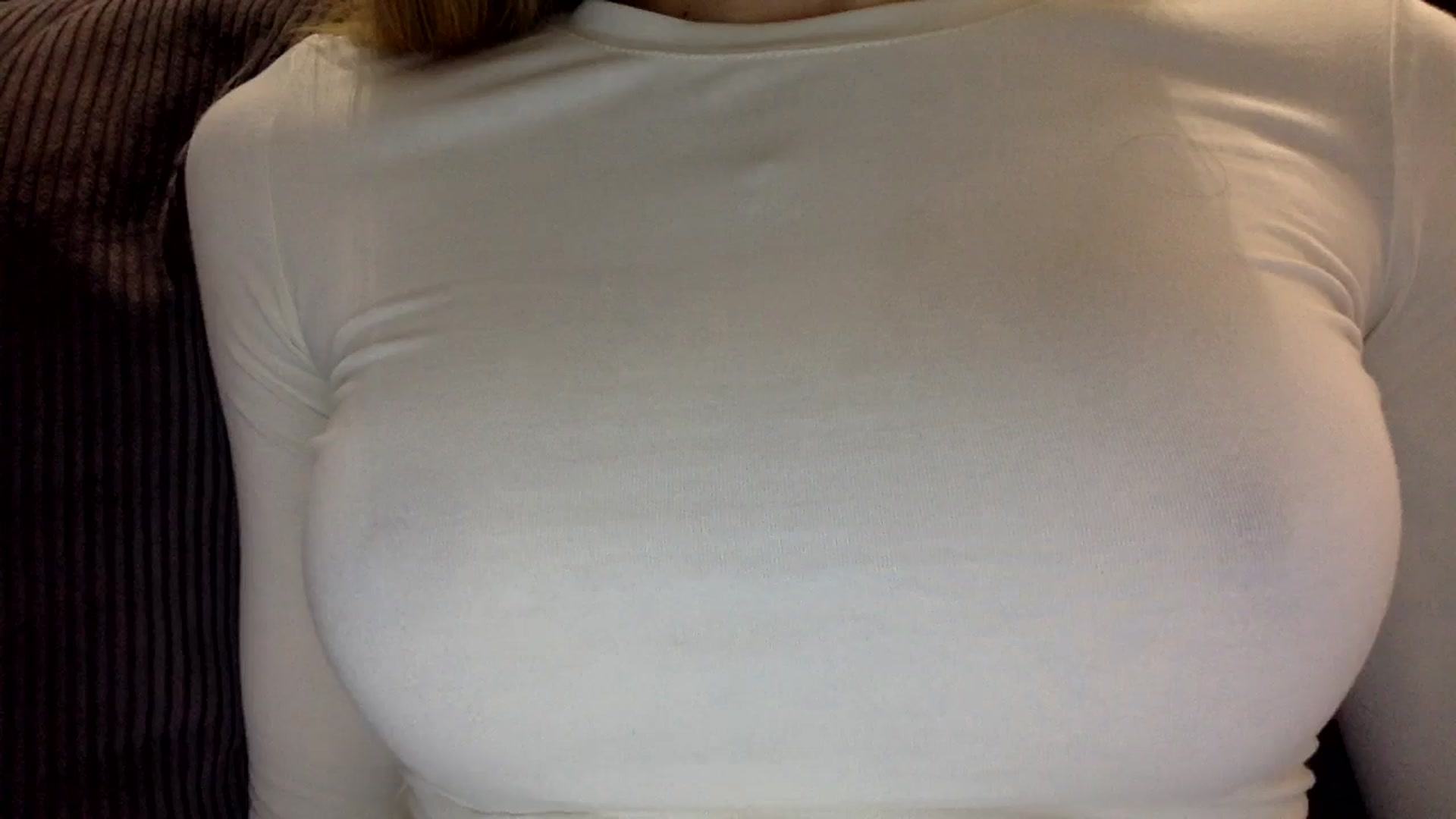 Gallery image thumbnail from EgoisticKitty's myfreecams stream on, 10/19/2024, 12:33 image 15 of 20