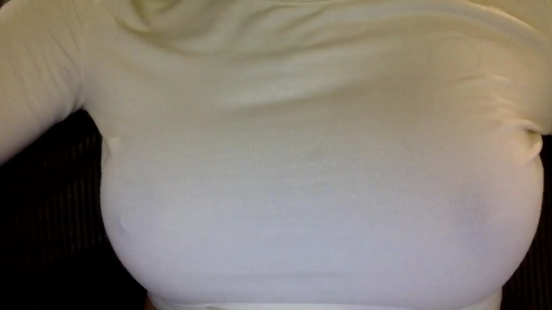 Gallery image thumbnail from EgoisticKitty's myfreecams stream on, 10/19/2024, 12:33 image 5 of 20