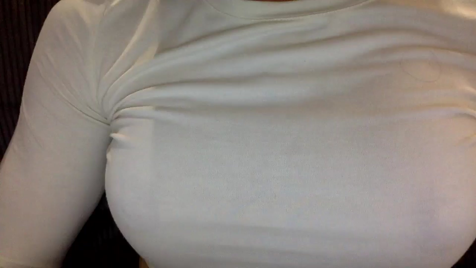 Gallery image thumbnail from EgoisticKitty's myfreecams stream on, 10/19/2024, 13:46 image 4 of 20