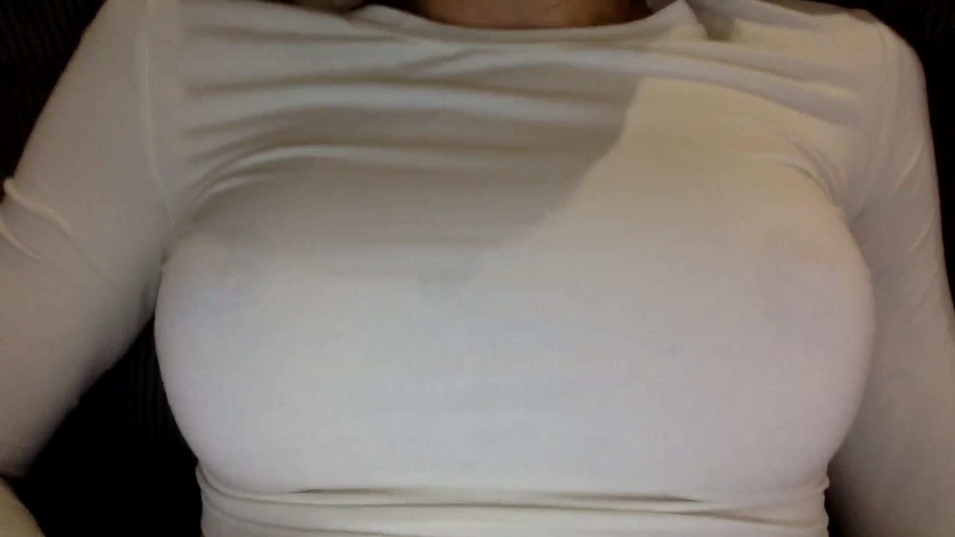 Gallery image thumbnail from EgoisticKitty's myfreecams stream on, 10/19/2024, 15:41 image 7 of 20