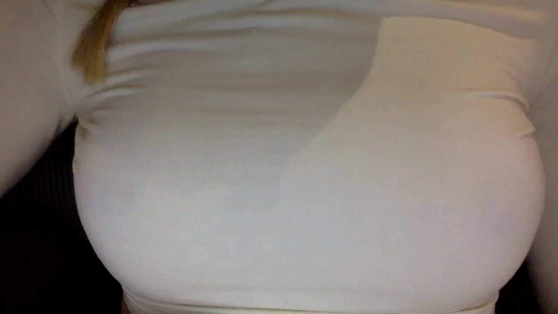 Gallery image thumbnail from EgoisticKitty's myfreecams stream on, 10/19/2024, 15:41 image 6 of 20