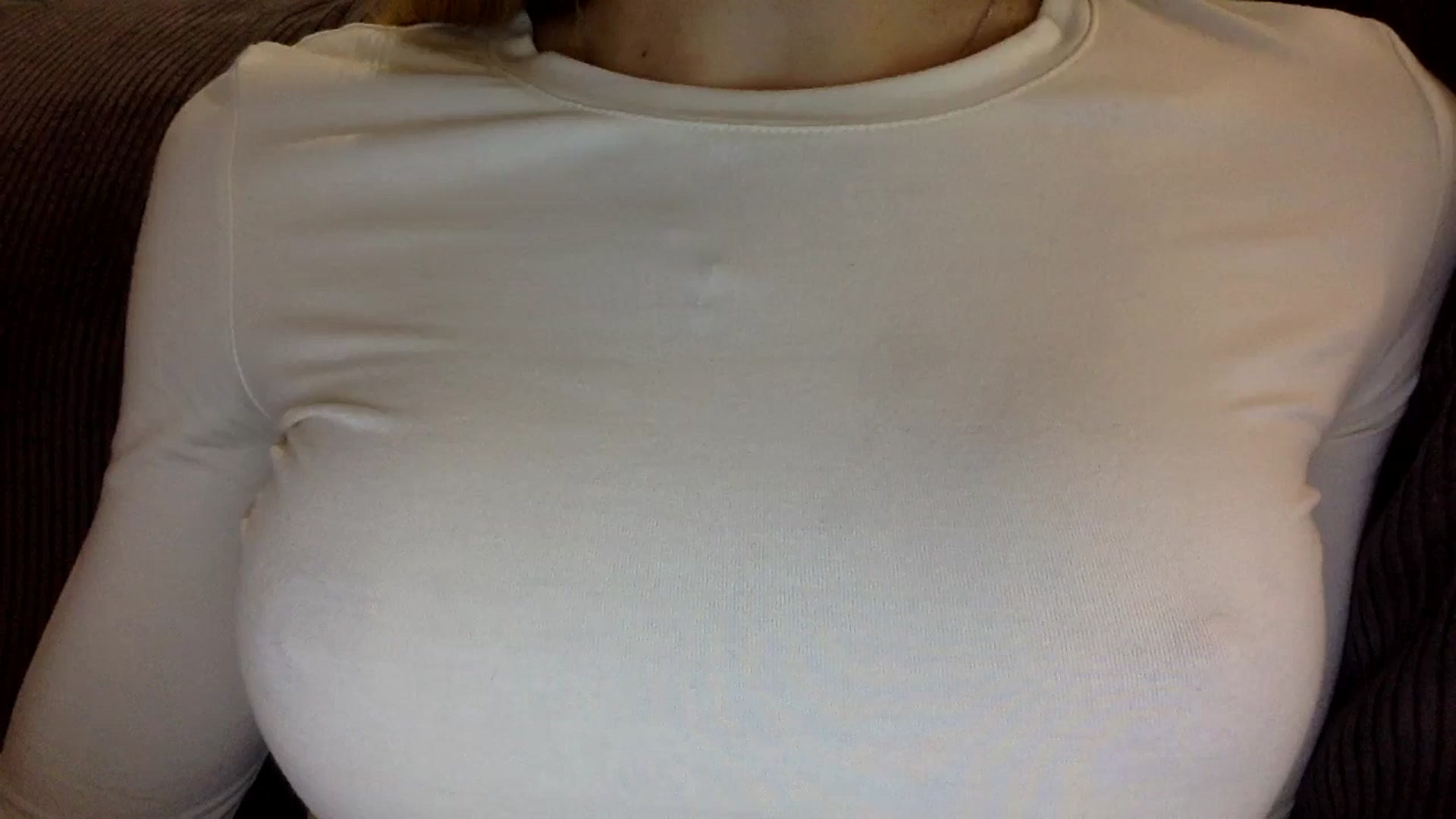 Gallery image thumbnail from EgoisticKitty's myfreecams stream on, 10/19/2024, 17:16 image 1 of 20