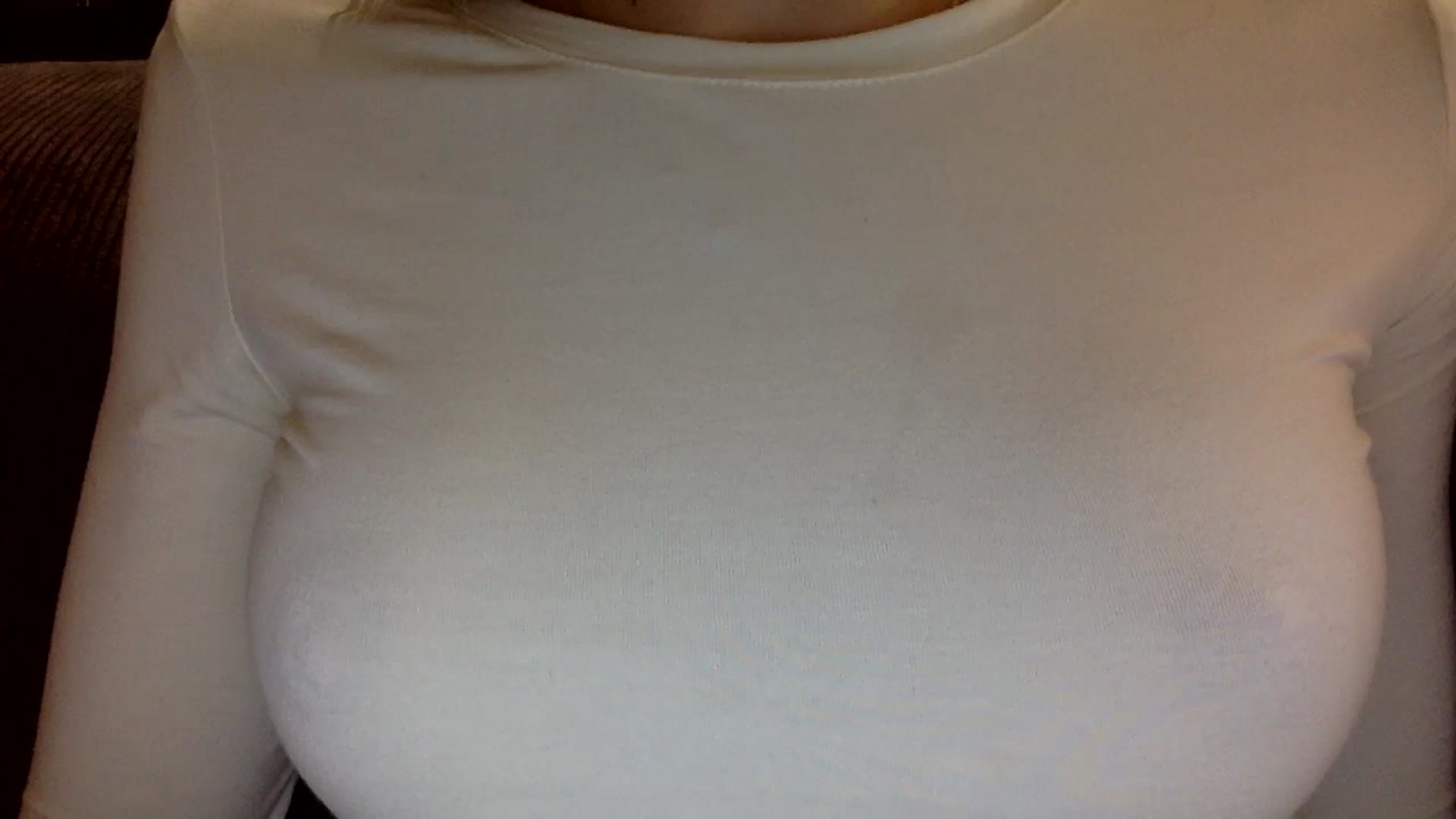 Gallery image thumbnail from EgoisticKitty's myfreecams stream on, 10/19/2024, 17:16 image 11 of 20