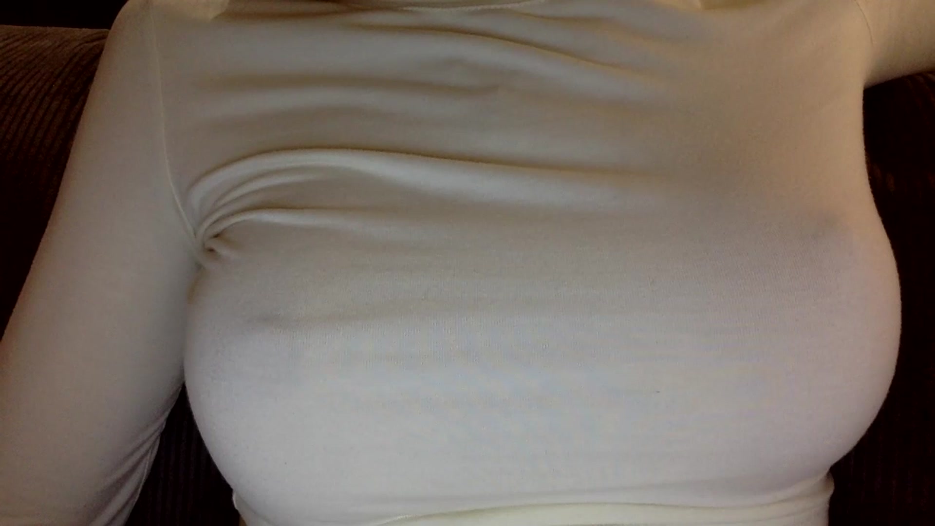 Gallery image thumbnail from EgoisticKitty's myfreecams stream on, 10/19/2024, 17:16 image 18 of 20