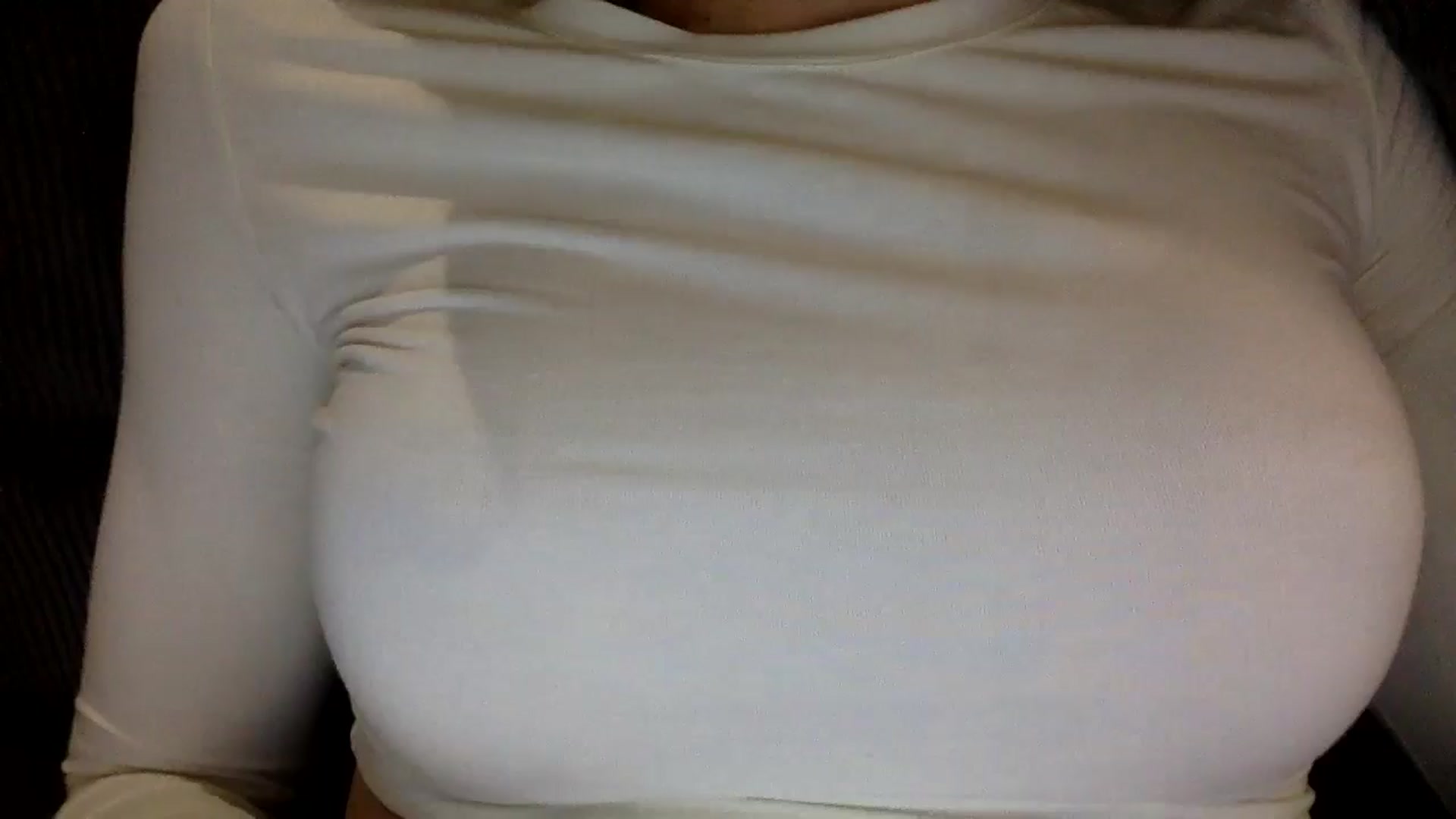 Gallery image thumbnail from EgoisticKitty's myfreecams stream on, 10/19/2024, 18:04 image 17 of 20