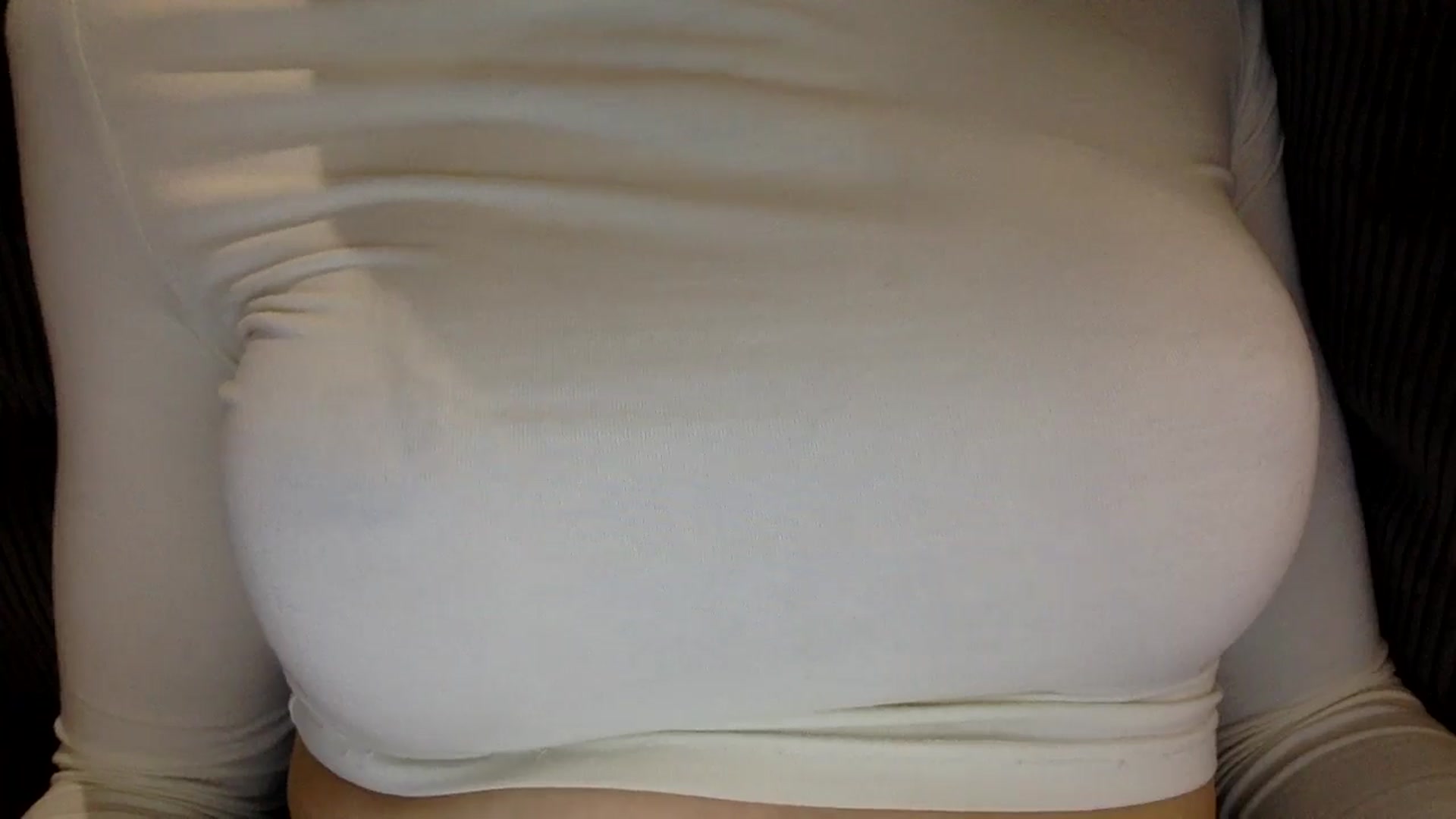 Gallery image thumbnail from EgoisticKitty's myfreecams stream on, 10/19/2024, 18:04 image 15 of 20
