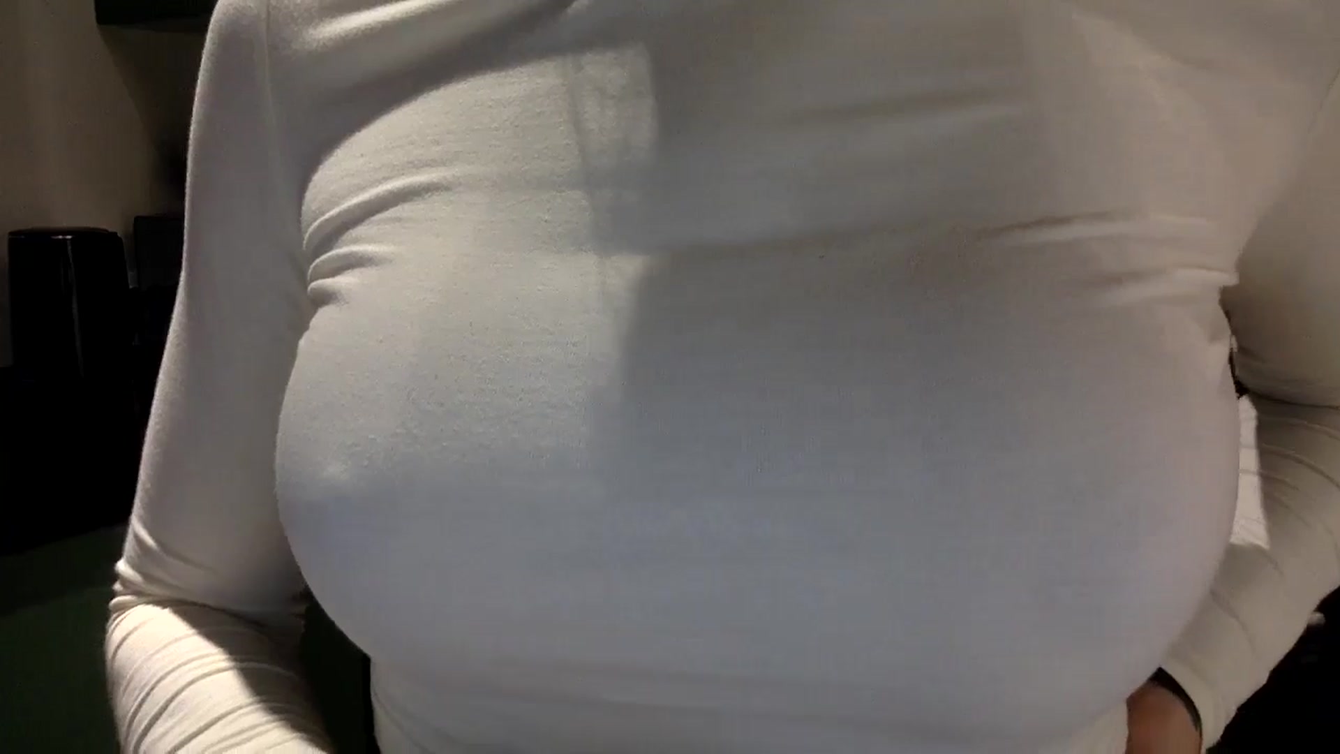 Gallery image thumbnail from EgoisticKitty's myfreecams stream on, 10/21/2024, 10:54 image 17 of 20