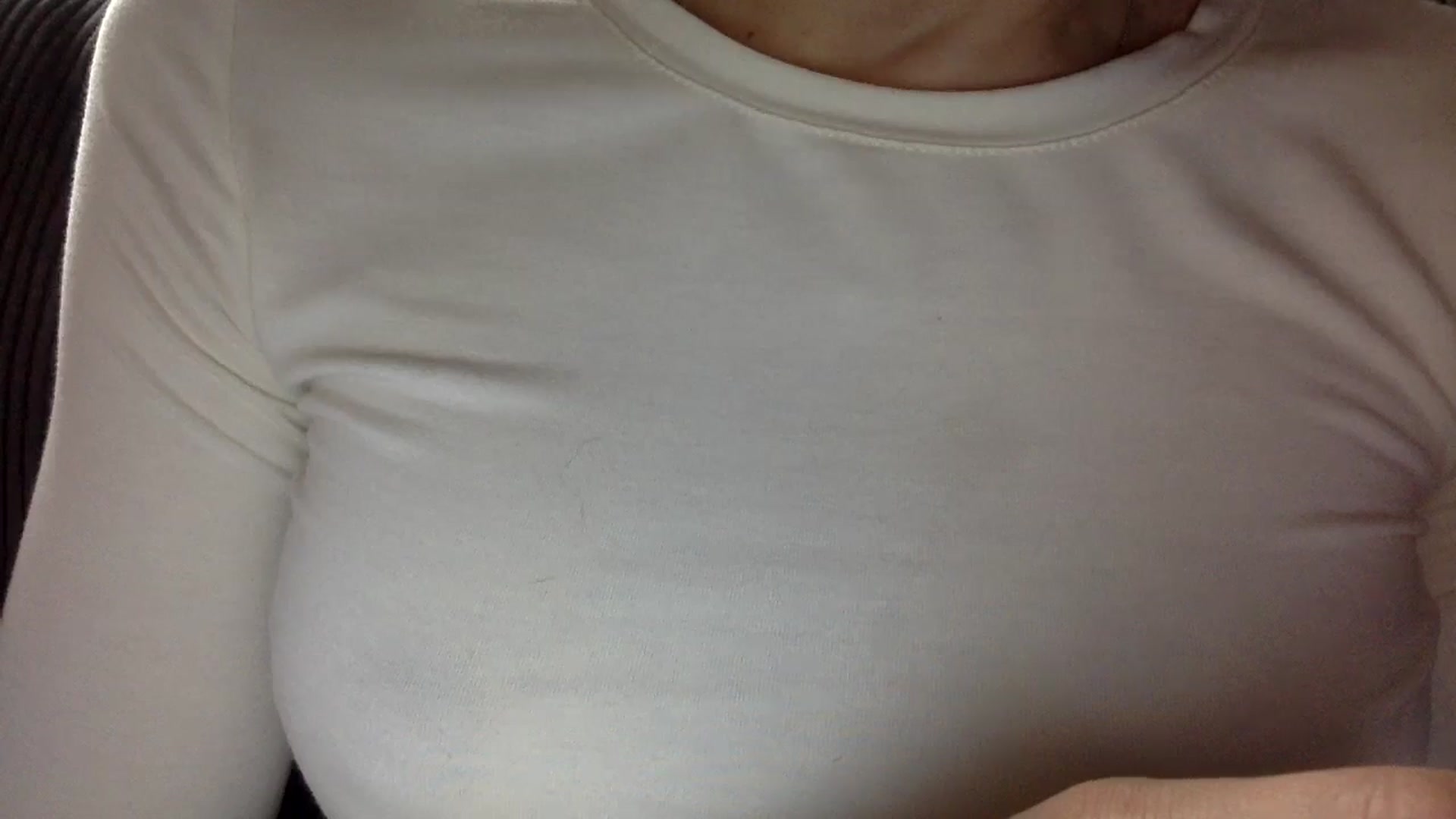 Gallery image thumbnail from EgoisticKitty's myfreecams stream on, 10/22/2024, 09:09 image 20 of 20