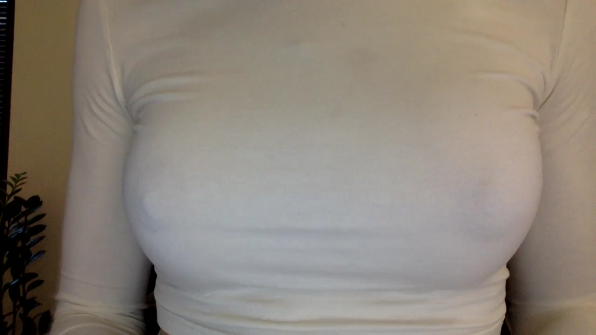 Gallery image thumbnail from EgoisticKitty's myfreecams stream on, 10/22/2024, 13:50 image 19 of 20