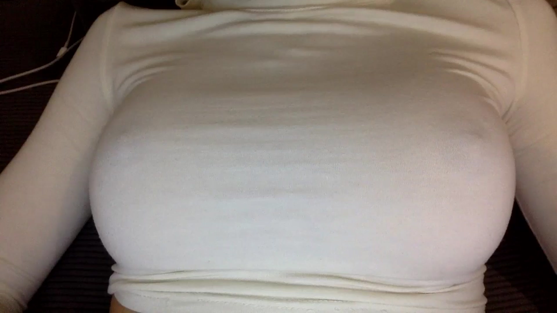 Gallery image thumbnail from EgoisticKitty's myfreecams stream on, 10/22/2024, 16:17 image 16 of 20