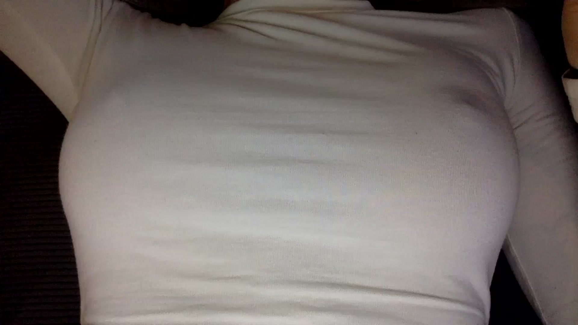 Gallery image thumbnail from EgoisticKitty's myfreecams stream on, 10/23/2024, 12:33 image 15 of 20