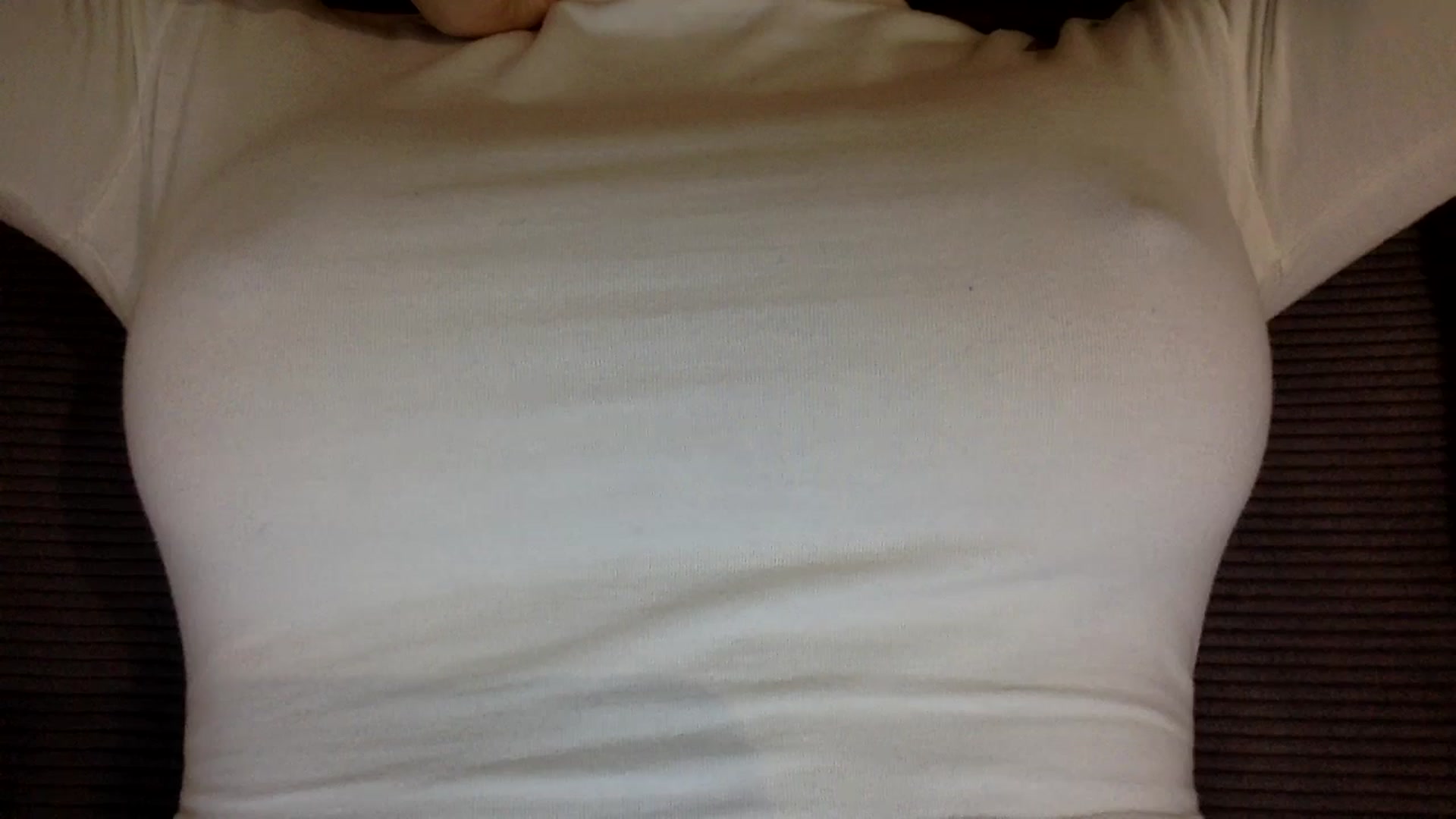 Gallery image thumbnail from EgoisticKitty's myfreecams stream on, 10/23/2024, 15:47 image 16 of 20