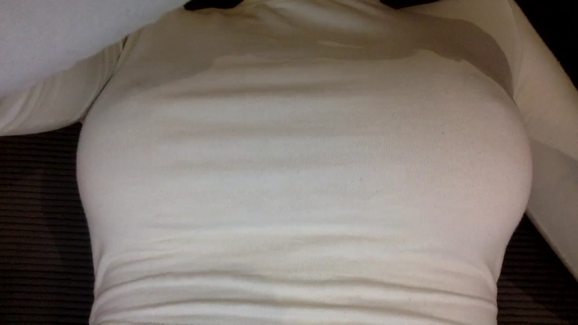 Gallery image thumbnail from EgoisticKitty's myfreecams stream on, 10/27/2024, 13:36 image 9 of 20