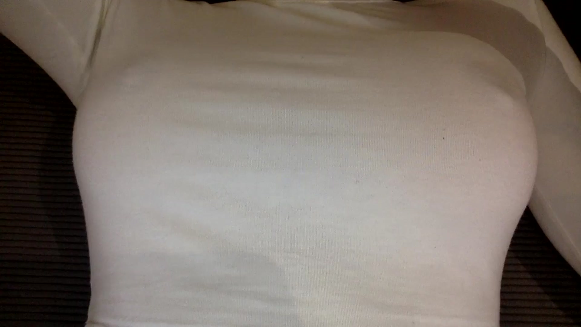 Gallery image thumbnail from EgoisticKitty's myfreecams stream on, 10/27/2024, 13:36 image 13 of 20