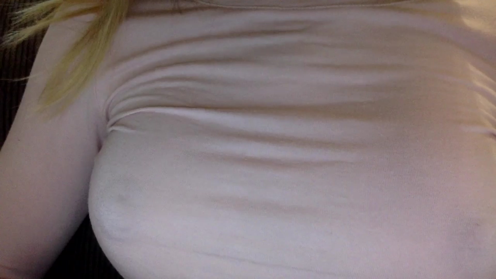 Gallery image thumbnail from EgoisticKitty's myfreecams stream on, 10/28/2024, 09:07 image 11 of 20