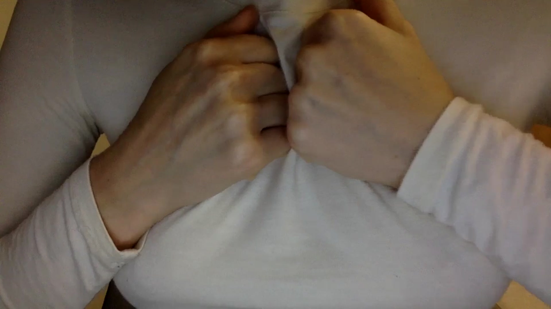 Gallery image thumbnail from EgoisticKitty's myfreecams stream on, 11/03/2024, 10:51 image 12 of 20