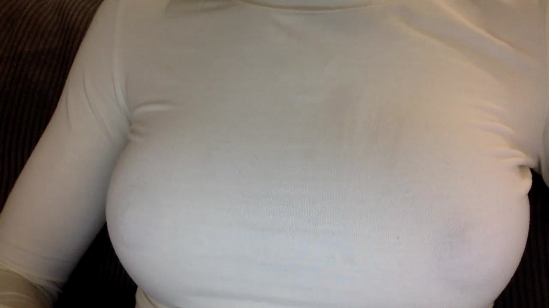 Gallery image thumbnail from EgoisticKitty's myfreecams stream on, 11/03/2024, 14:55 image 18 of 20