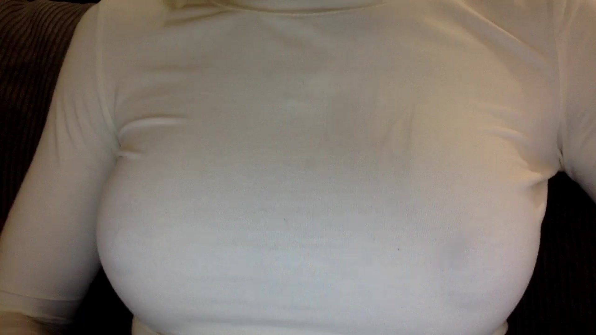 Gallery image thumbnail from EgoisticKitty's myfreecams stream on, 11/03/2024, 14:55 image 8 of 20