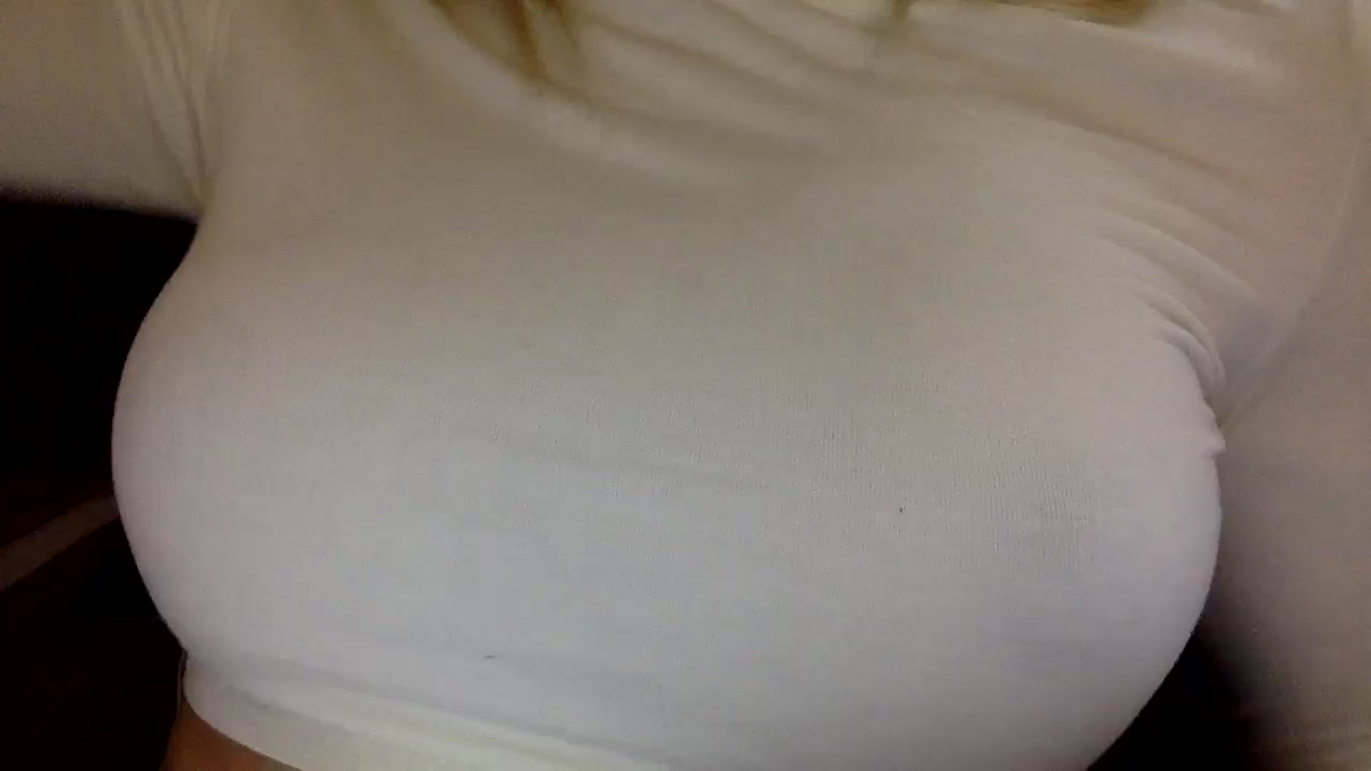 Gallery image thumbnail from EgoisticKitty's myfreecams stream on, 11/04/2024, 12:30 image 15 of 20