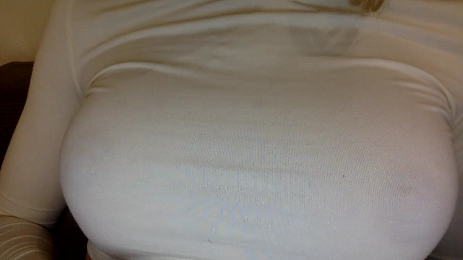Gallery image thumbnail from EgoisticKitty's myfreecams stream on, 11/04/2024, 14:09 image 17 of 20