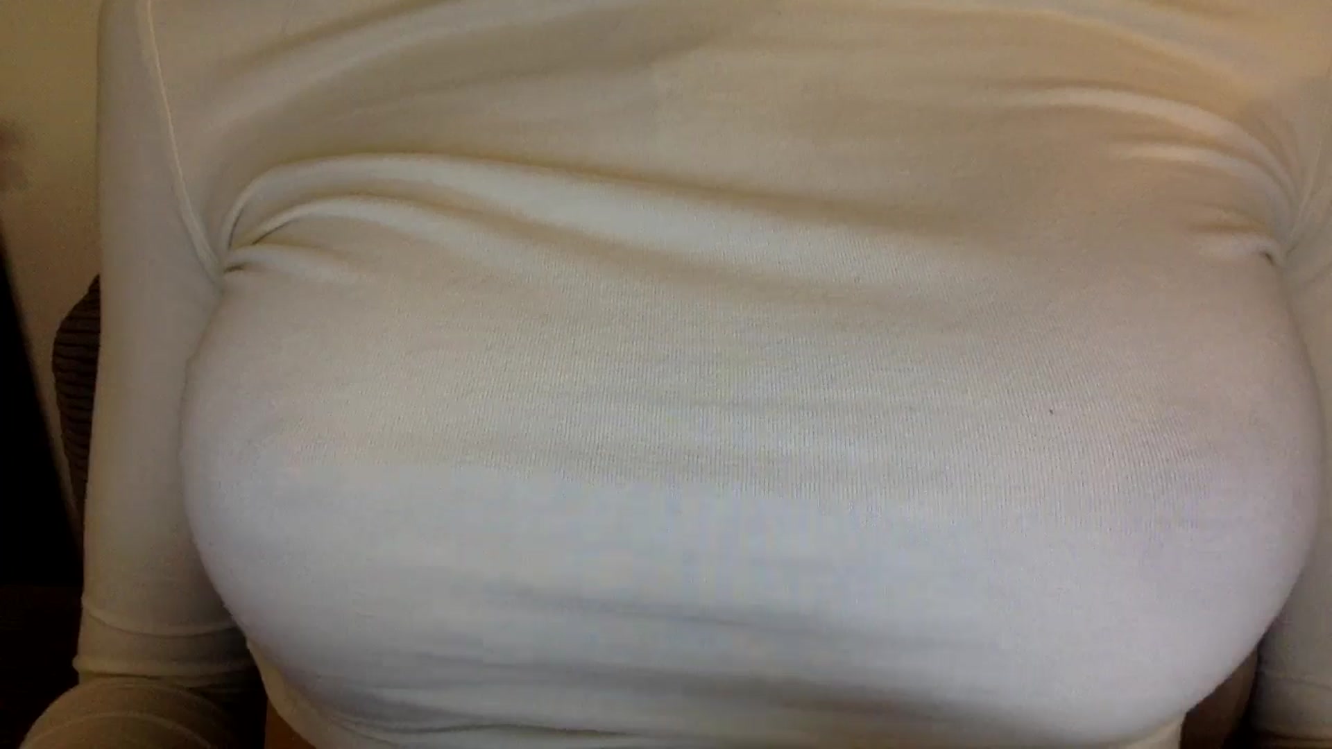 Gallery image thumbnail from EgoisticKitty's myfreecams stream on, 11/05/2024, 15:10 image 17 of 20