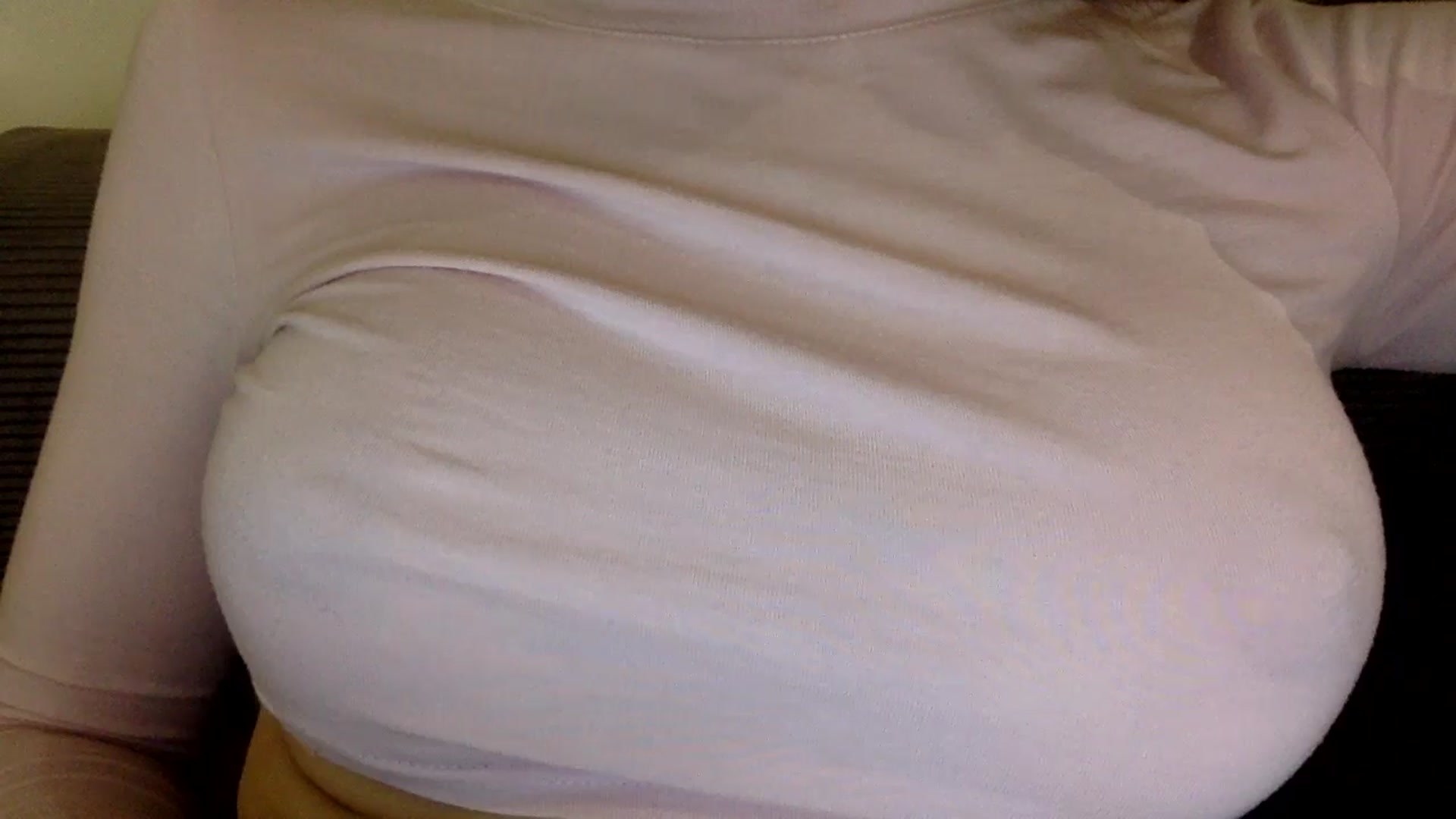 Gallery image thumbnail from EgoisticKitty's myfreecams stream on, 11/07/2024, 17:32 image 15 of 20