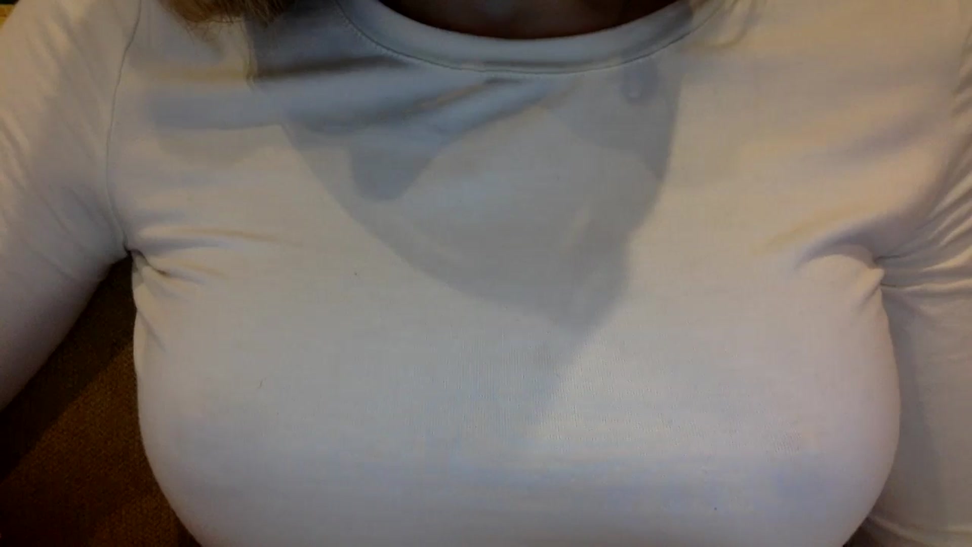 Gallery image thumbnail from EgoisticKitty's myfreecams stream on, 11/08/2024, 15:00 image 7 of 20