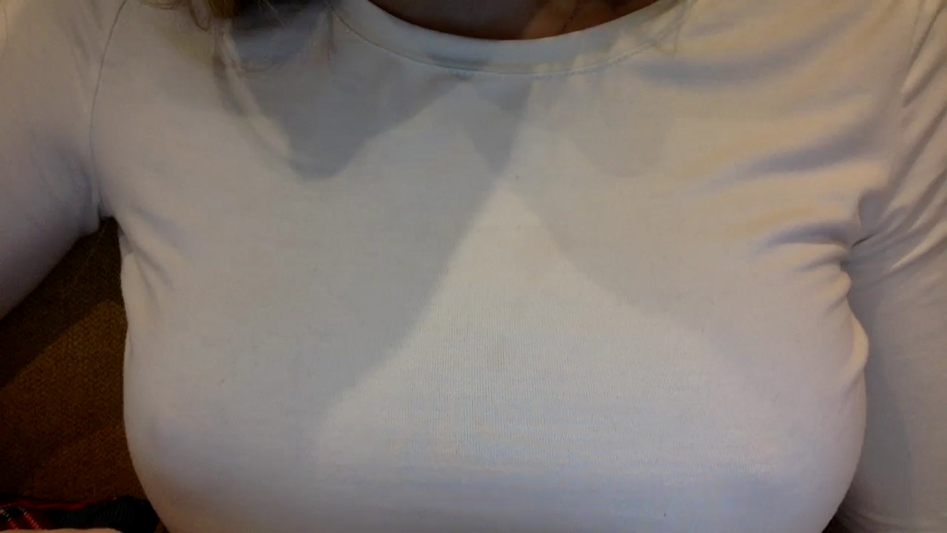 Gallery image thumbnail from EgoisticKitty's myfreecams stream on, 11/08/2024, 15:00 image 19 of 20