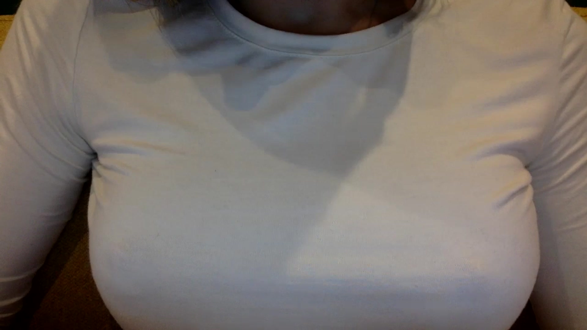 Gallery image thumbnail from EgoisticKitty's myfreecams stream on, 11/08/2024, 15:00 image 3 of 20