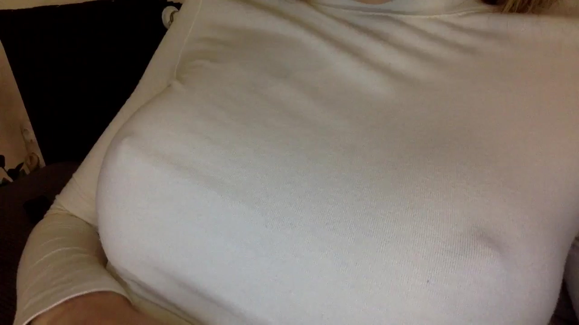 Gallery image thumbnail from EgoisticKitty's myfreecams stream on, 11/09/2024, 15:13 image 11 of 20