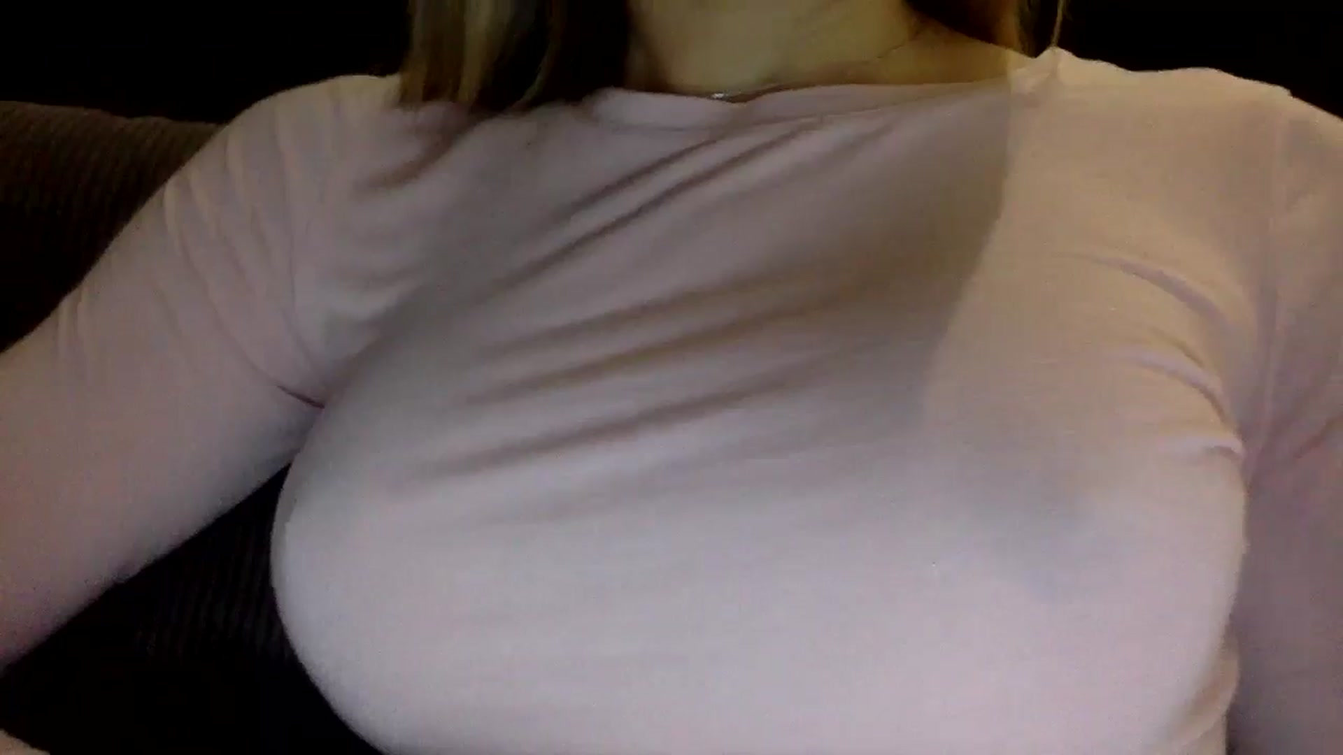 Gallery image thumbnail from EgoisticKitty's myfreecams stream on, 11/16/2024, 11:12 image 17 of 20