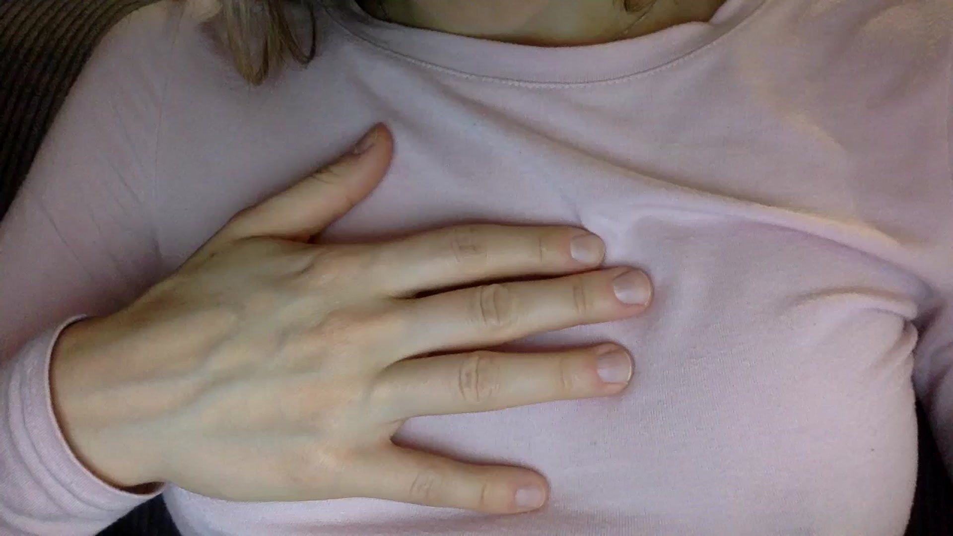 Gallery image thumbnail from EgoisticKitty's myfreecams stream on, 11/16/2024, 14:19 image 15 of 20