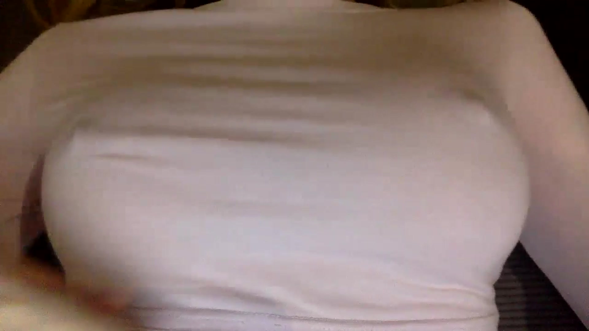 Gallery image thumbnail from EgoisticKitty's myfreecams stream on, 11/16/2024, 16:21 image 15 of 20