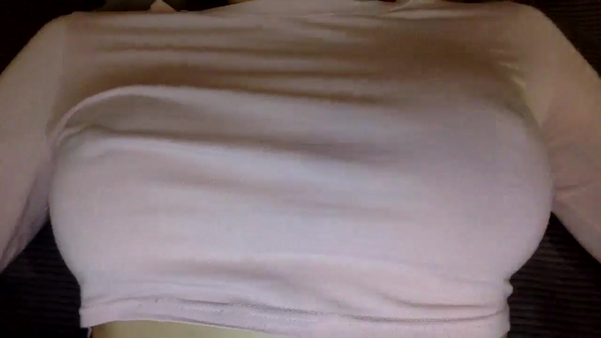 Gallery image thumbnail from EgoisticKitty's myfreecams stream on, 11/17/2024, 12:45 image 16 of 20