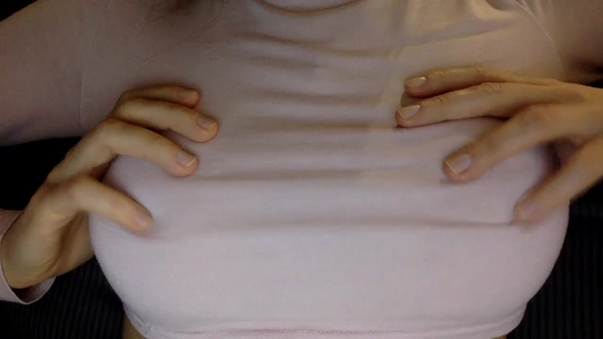 Gallery image thumbnail from EgoisticKitty's myfreecams stream on, 11/17/2024, 14:33 image 19 of 20