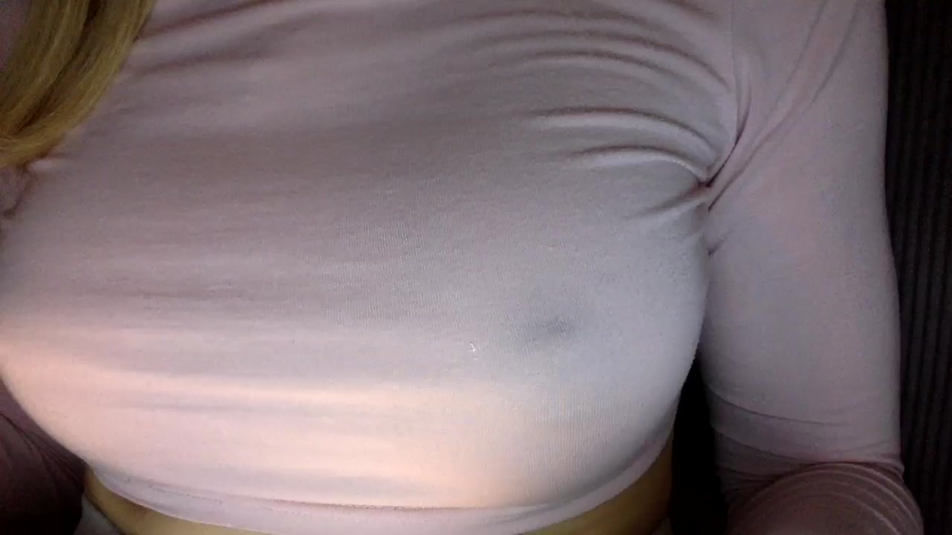 Gallery image thumbnail from EgoisticKitty's myfreecams stream on, 11/18/2024, 09:21 image 4 of 20