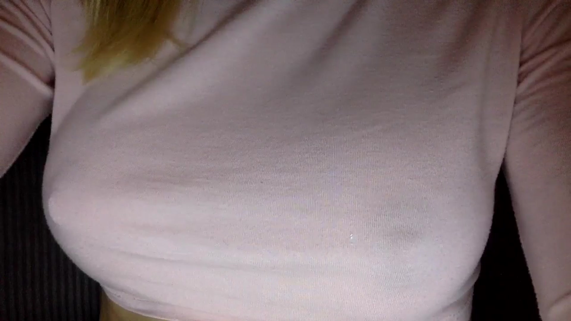 Gallery image thumbnail from EgoisticKitty's myfreecams stream on, 11/18/2024, 10:46 image 14 of 20