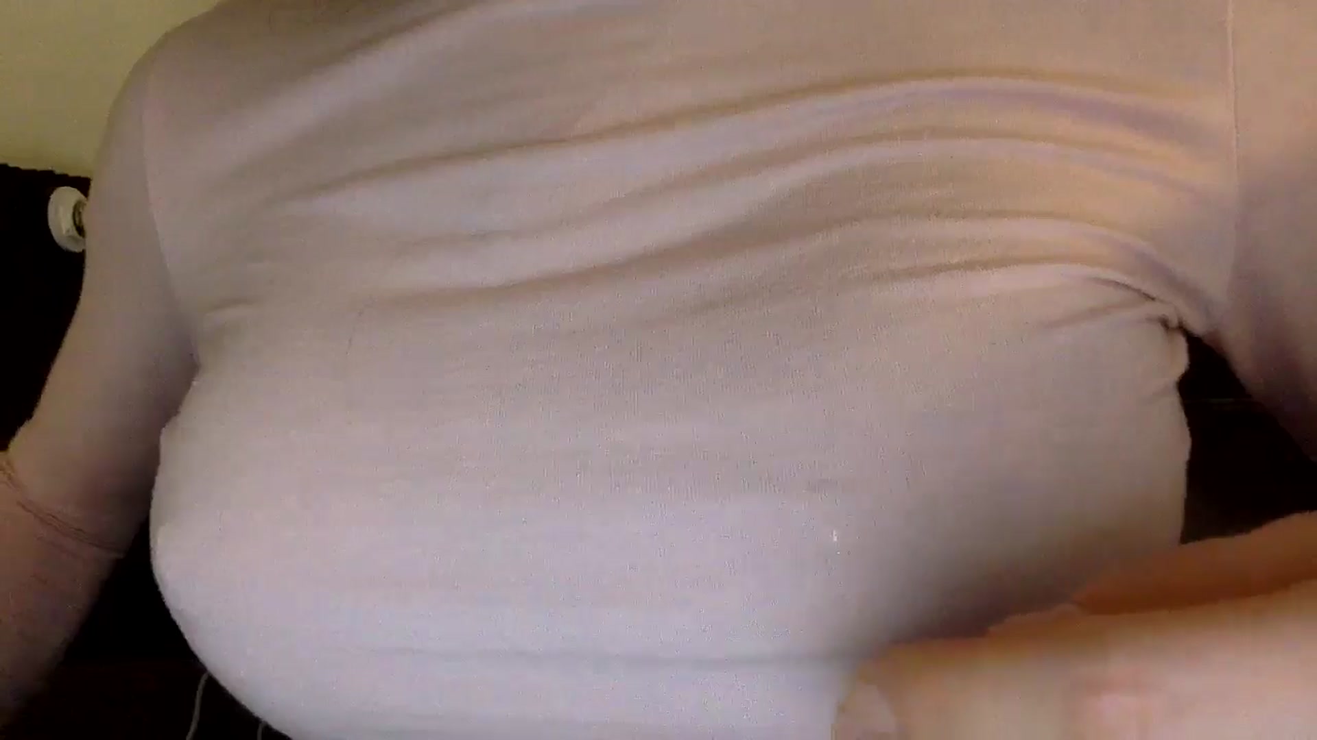 Gallery image thumbnail from EgoisticKitty's myfreecams stream on, 11/19/2024, 11:28 image 8 of 20