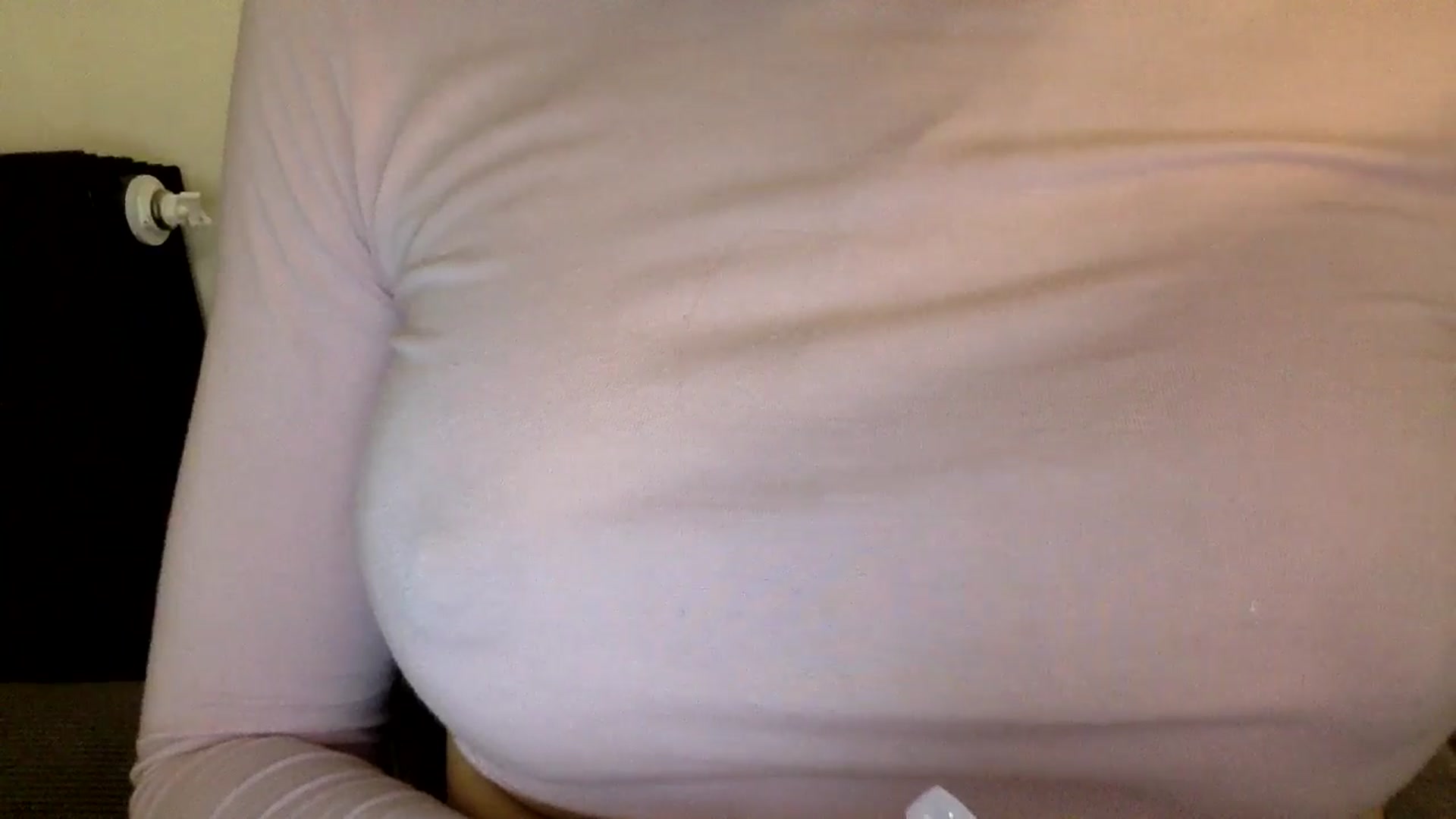 Gallery image thumbnail from EgoisticKitty's myfreecams stream on, 11/19/2024, 11:28 image 11 of 20