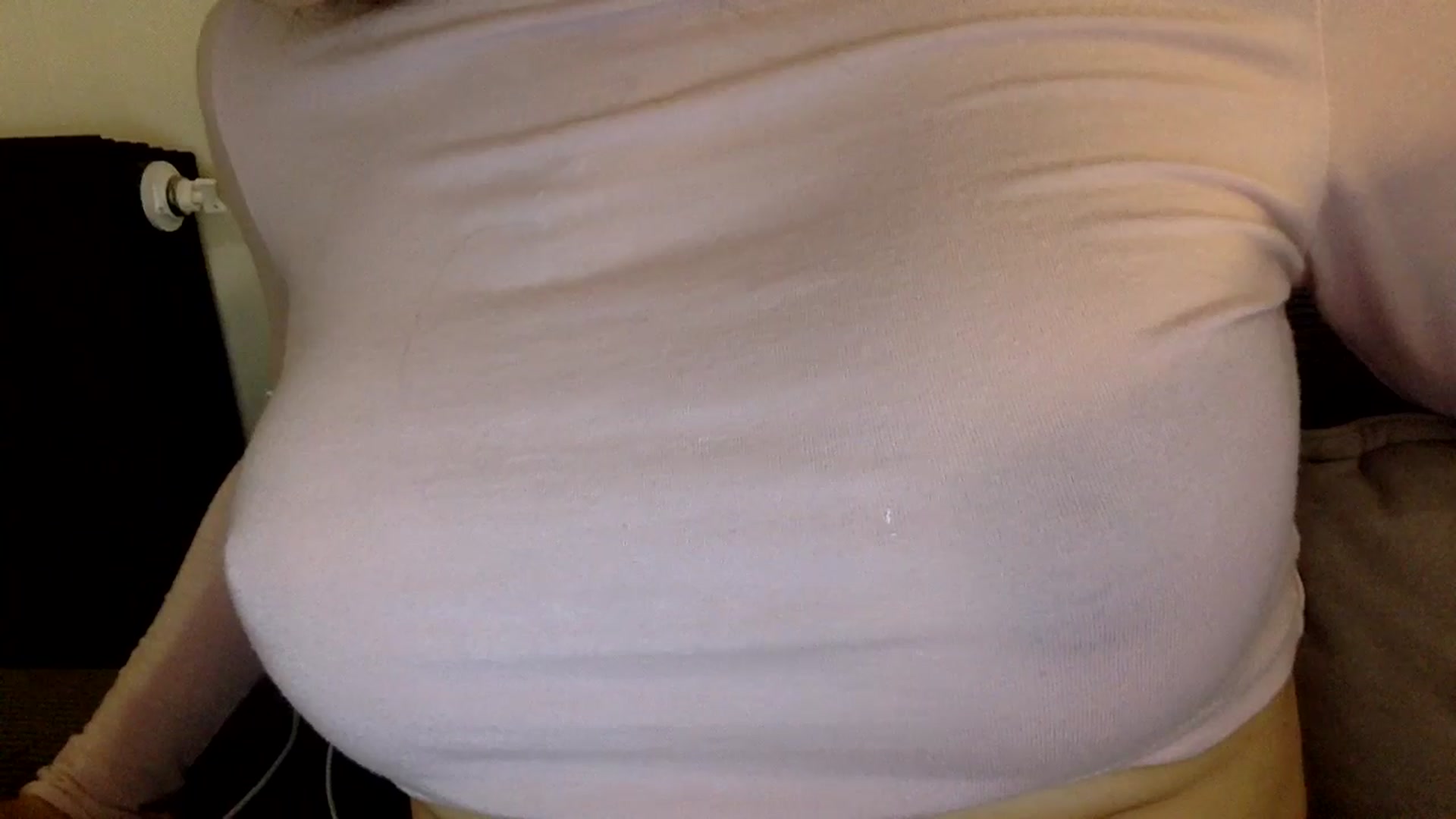 Gallery image thumbnail from EgoisticKitty's myfreecams stream on, 11/19/2024, 11:28 image 13 of 20