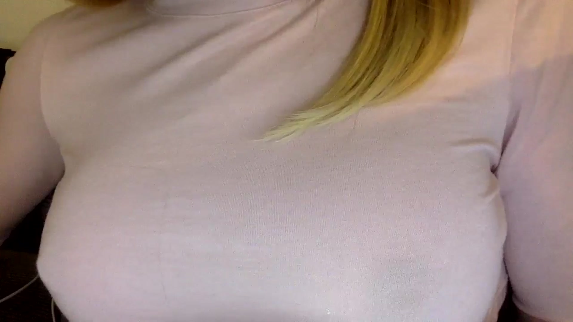 Gallery image thumbnail from EgoisticKitty's myfreecams stream on, 11/19/2024, 13:15 image 18 of 20