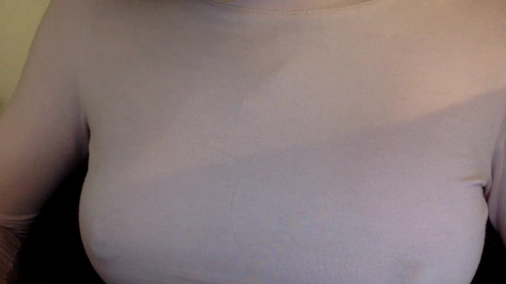 Gallery image thumbnail from EgoisticKitty's myfreecams stream on, 11/19/2024, 13:15 image 6 of 20